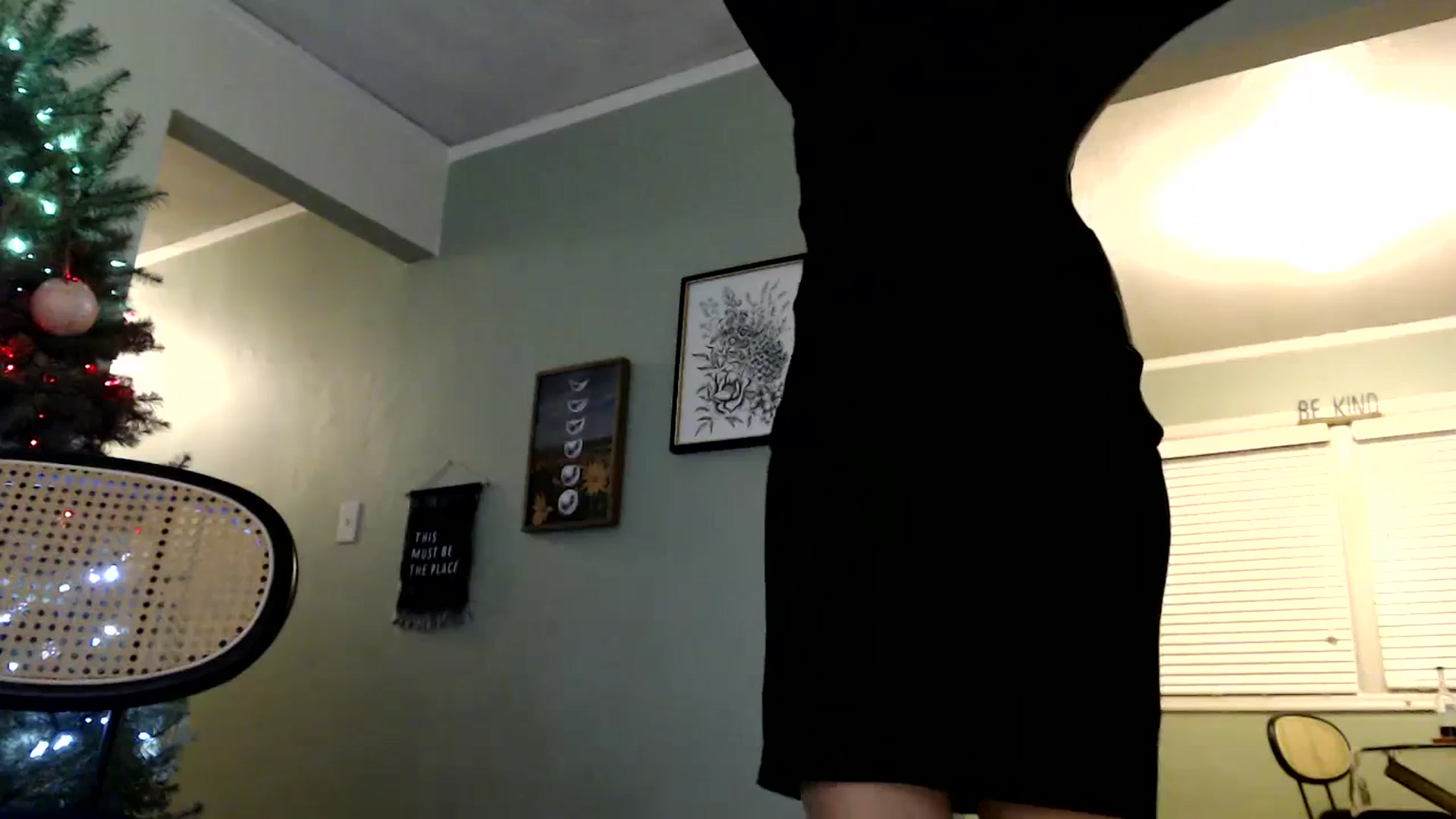 Gallery image thumbnail from Wheres_Willow's myfreecams stream on, 12/29/2023, 05:23 image 9 of 20