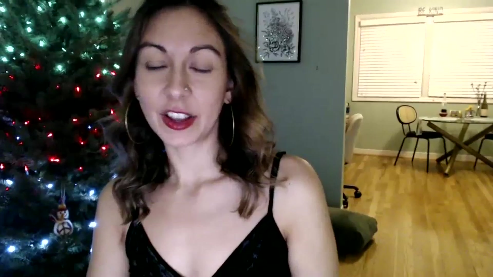 Gallery image thumbnail from Wheres_Willow's myfreecams stream on, 12/29/2023, 08:01 image 2 of 20