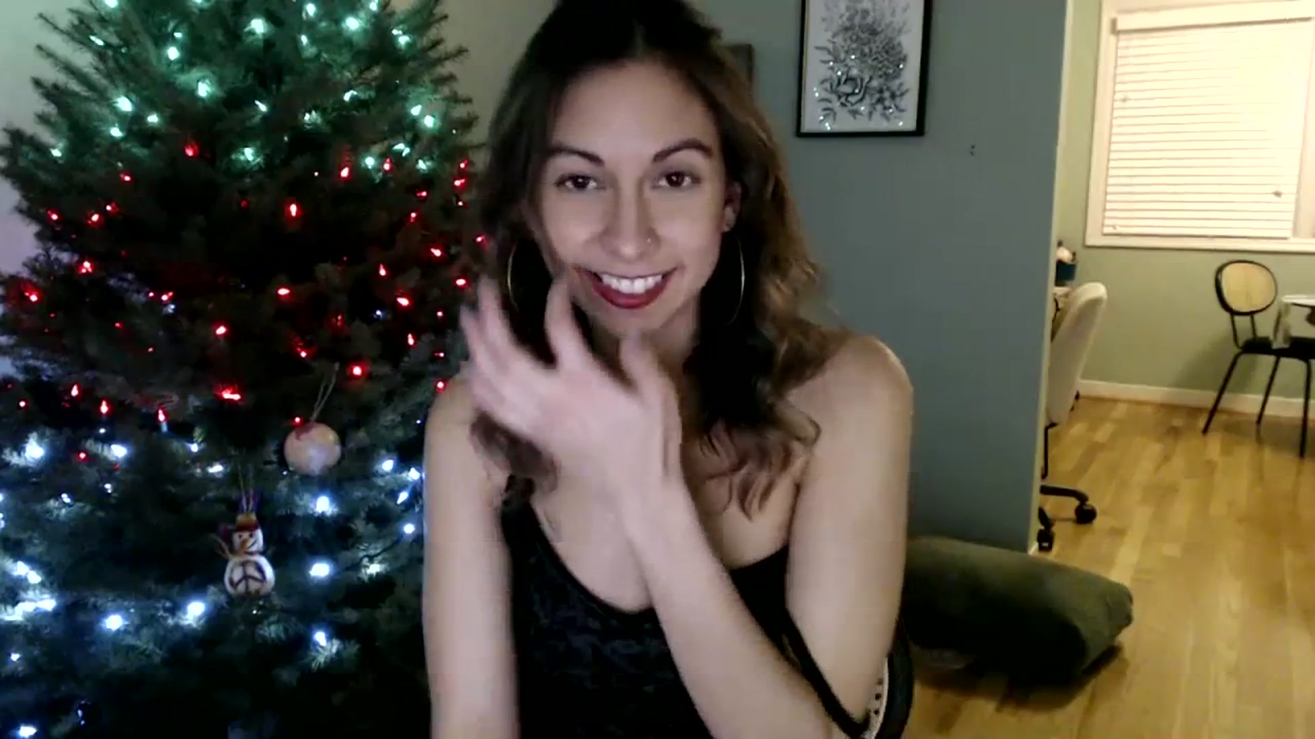 Gallery image thumbnail from Wheres_Willow's myfreecams stream on, 12/29/2023, 08:01 image 12 of 20