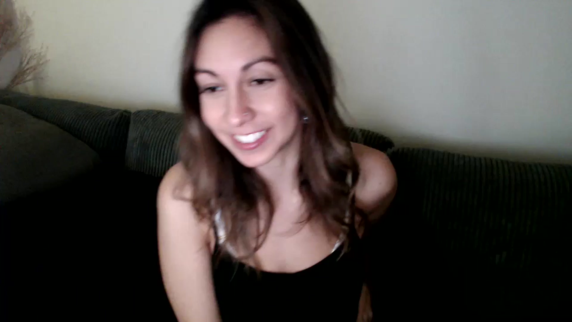 Gallery image thumbnail from Wheres_Willow's myfreecams stream on, 01/08/2024, 06:55 image 1 of 20