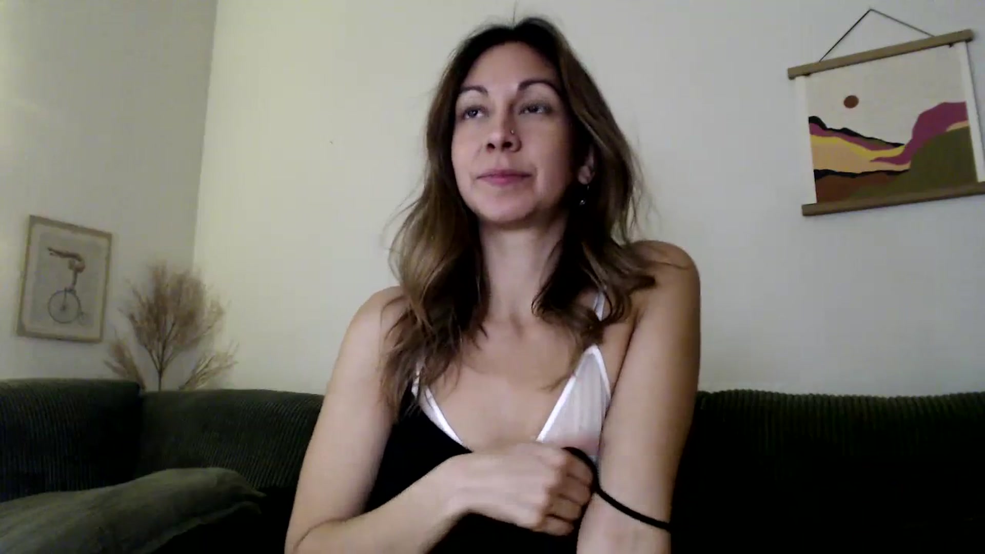 Gallery image thumbnail from Wheres_Willow's myfreecams stream on, 01/08/2024, 06:55 image 2 of 20