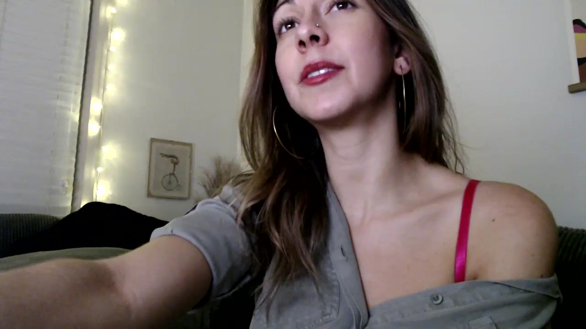 Gallery image thumbnail from Wheres_Willow's myfreecams stream on, 01/12/2024, 07:28 image 3 of 20