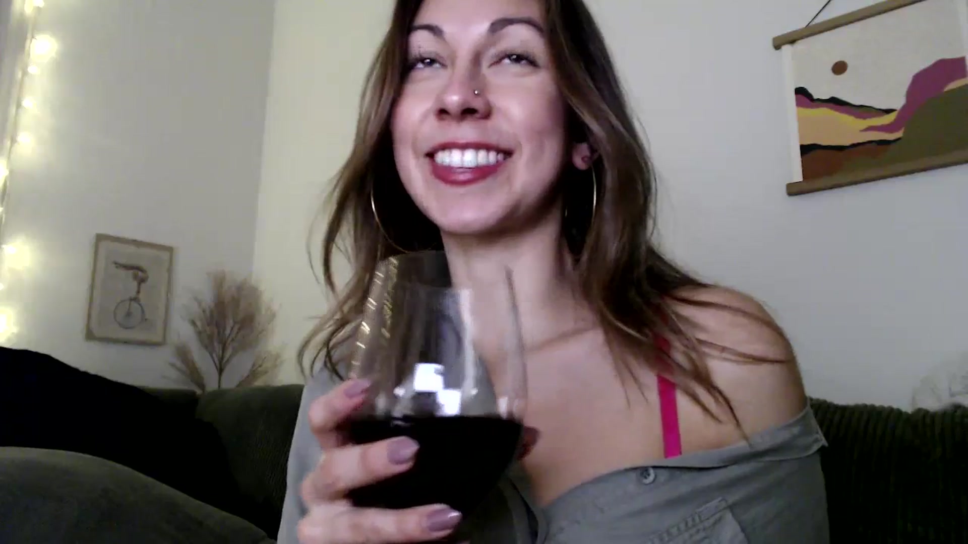Gallery image thumbnail from Wheres_Willow's myfreecams stream on, 01/12/2024, 07:28 image 8 of 20