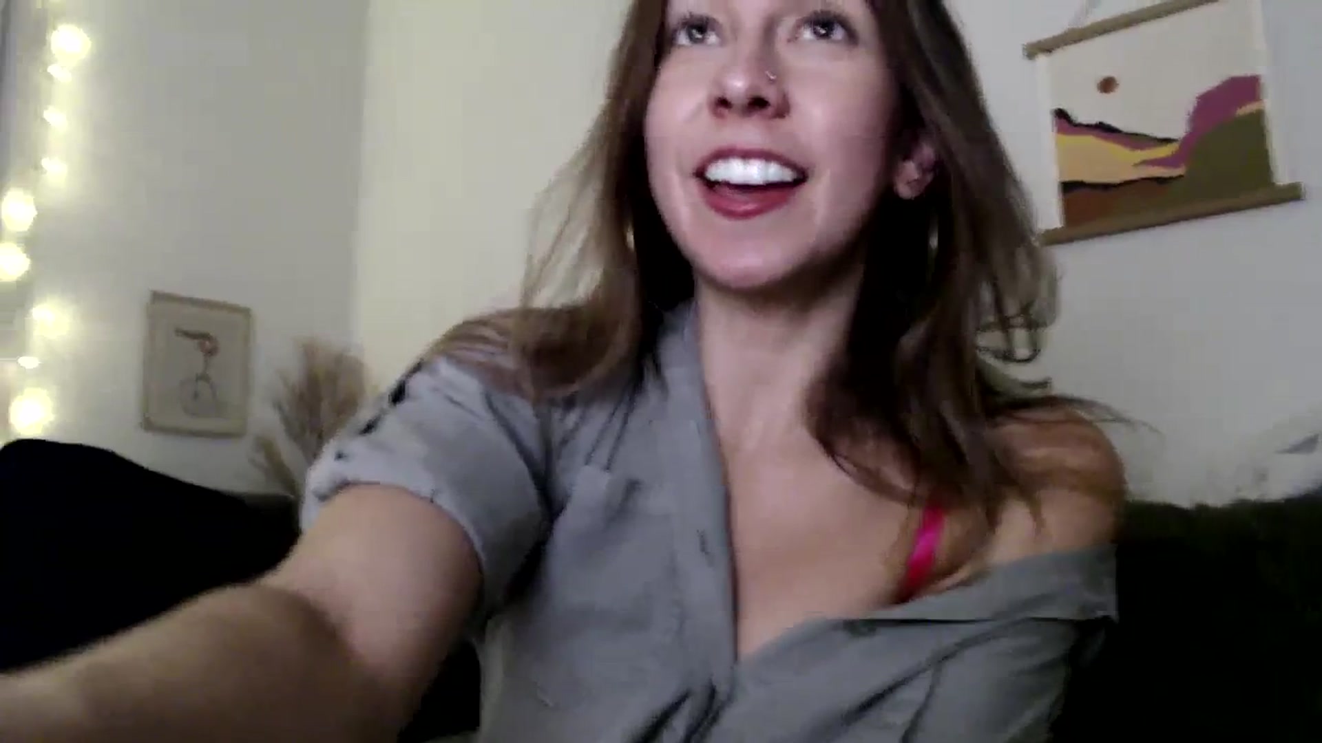 Gallery image thumbnail from Wheres_Willow's myfreecams stream on, 01/12/2024, 07:28 image 9 of 20