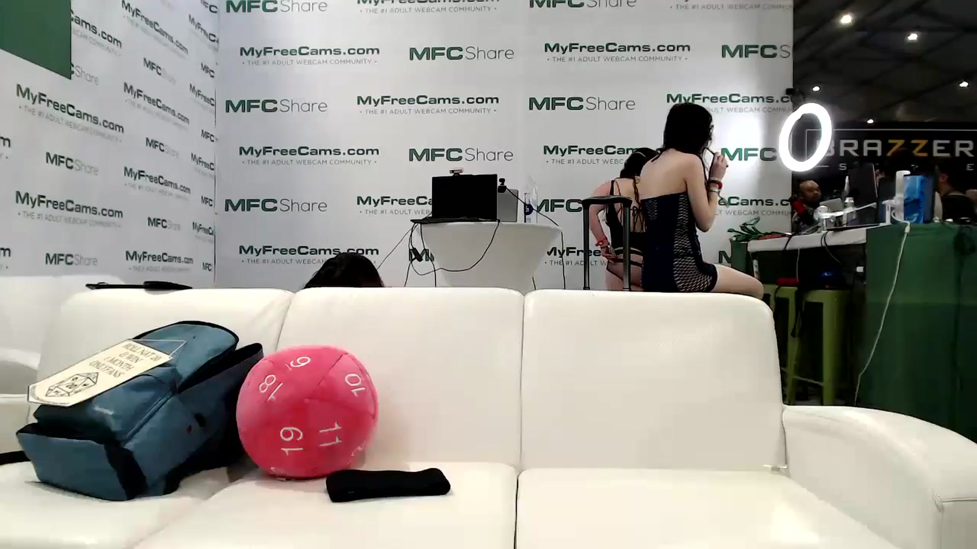 Gallery image thumbnail from Wheres_Willow's myfreecams stream on, 01/27/2024, 02:21 image 5 of 20