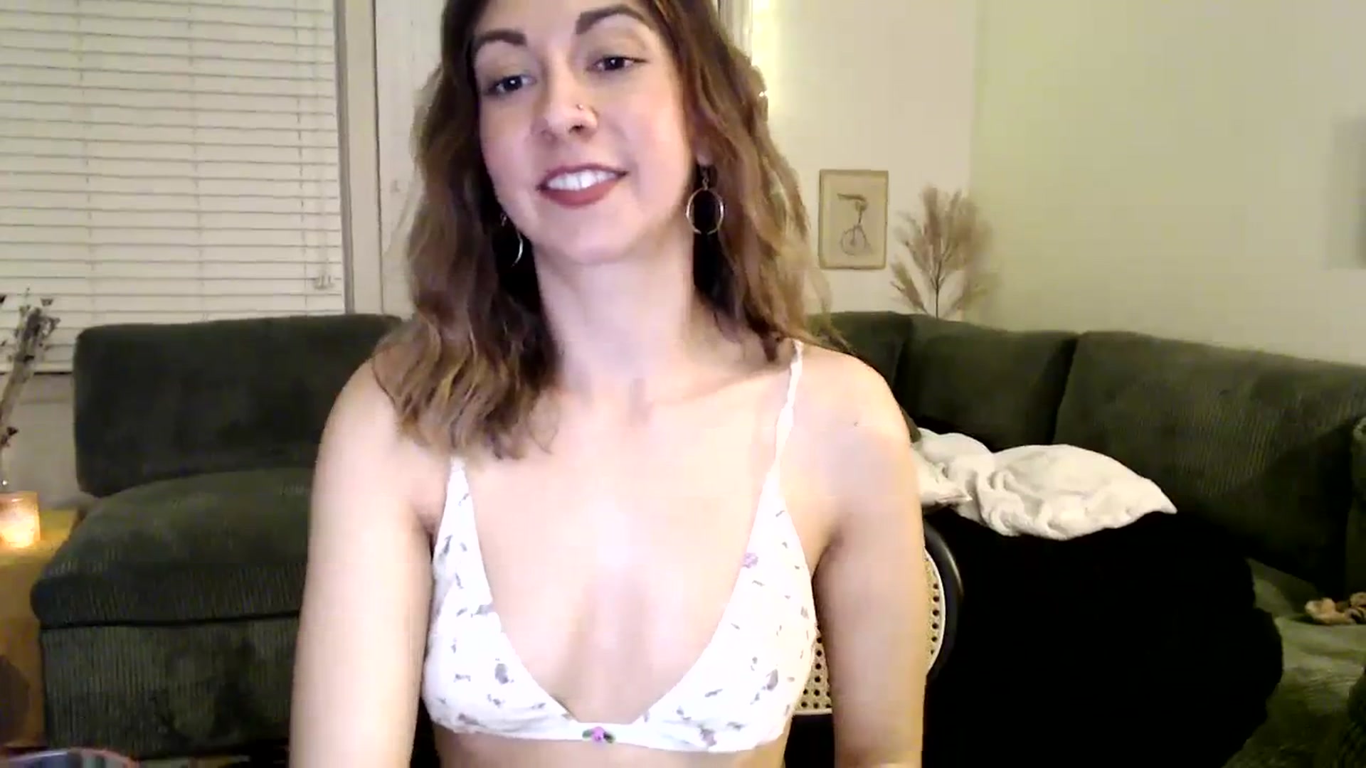Gallery image thumbnail from Wheres_Willow's myfreecams stream on, 02/10/2024, 07:59 image 16 of 20