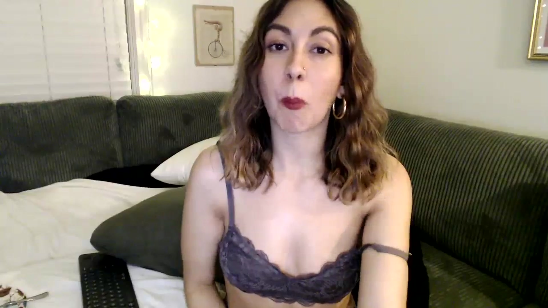 Gallery image thumbnail from Wheres_Willow's myfreecams stream on, 02/11/2024, 08:44 image 12 of 20