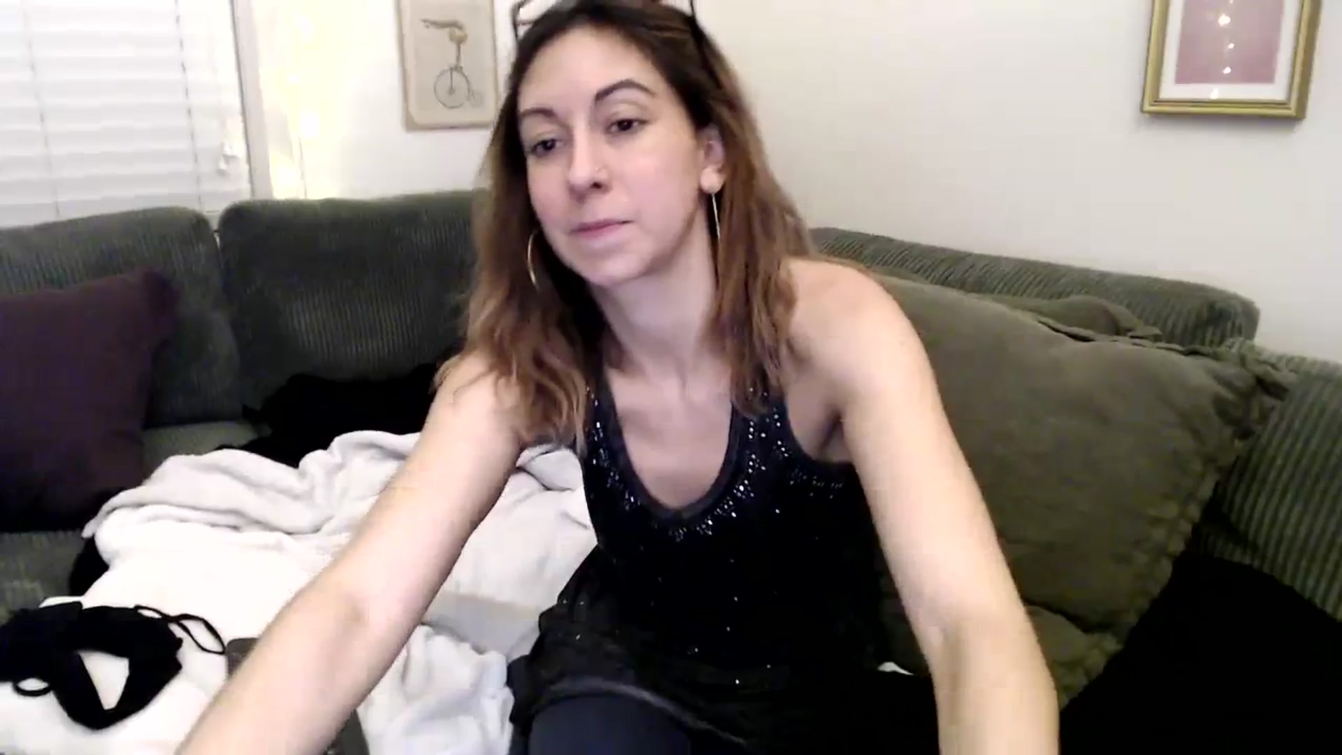 Gallery image thumbnail from Wheres_Willow's myfreecams stream on, 02/19/2024, 07:10 image 18 of 20