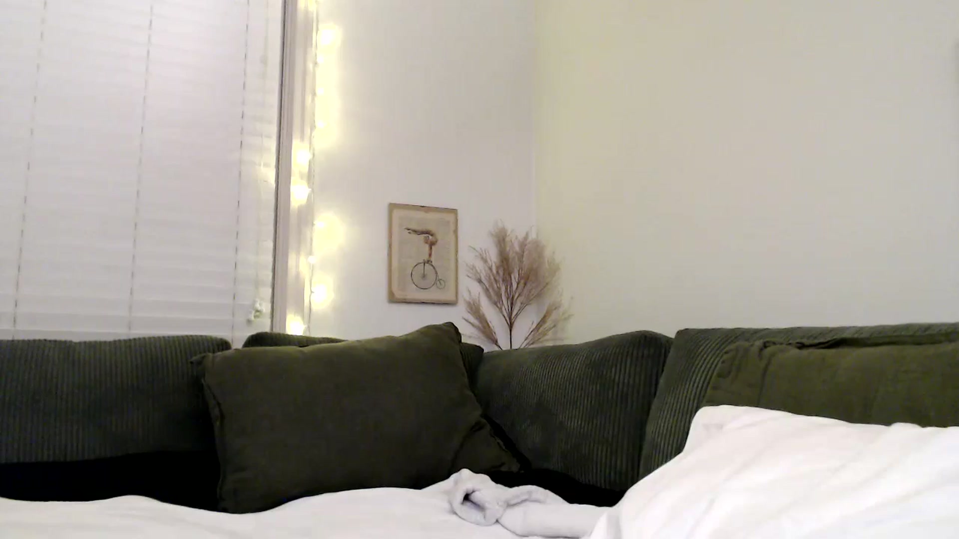 Gallery image thumbnail from Wheres_Willow's myfreecams stream on, 02/21/2024, 06:04 image 4 of 20