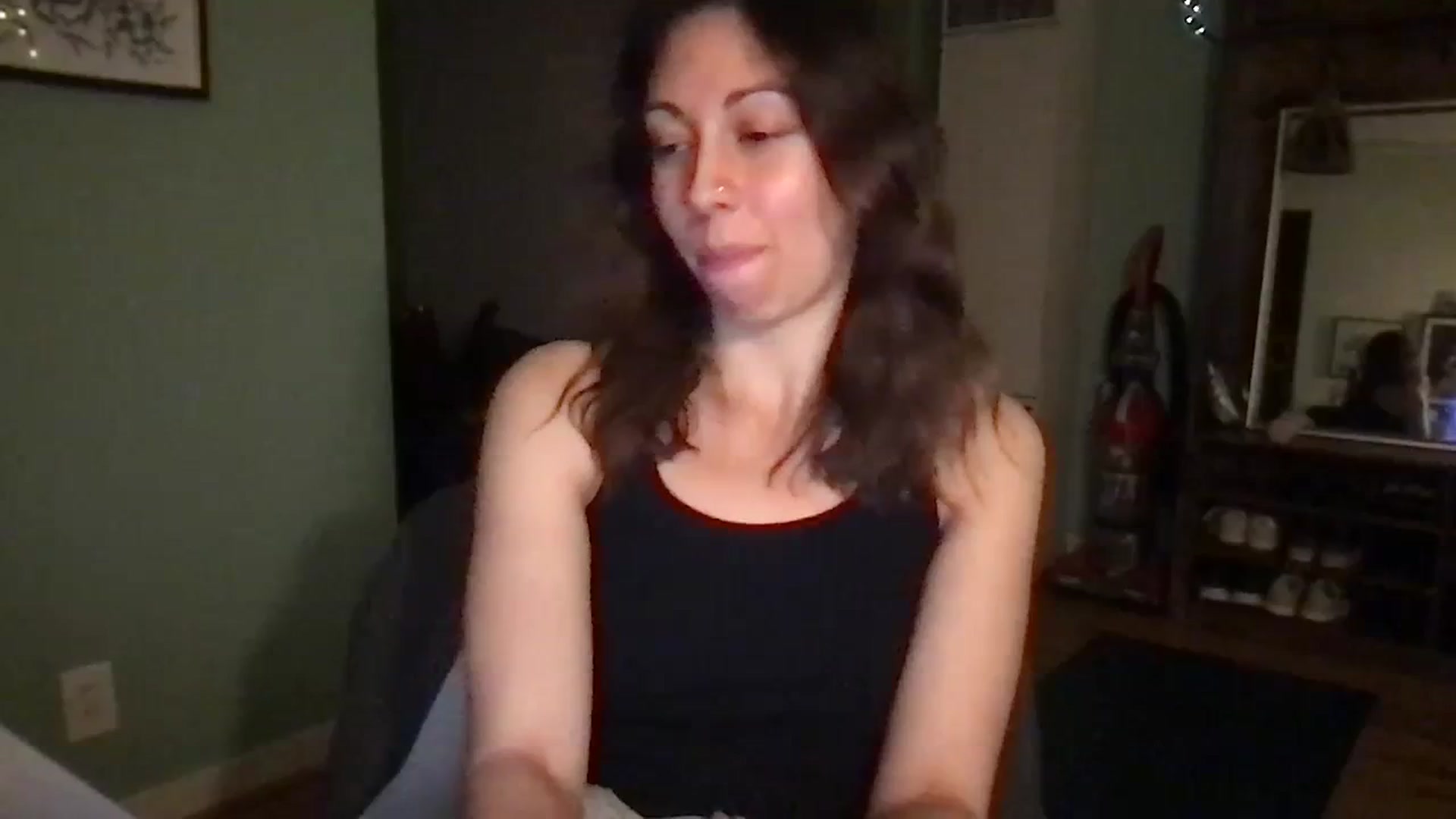 Gallery image thumbnail from Wheres_Willow's myfreecams stream on, 03/25/2024, 08:19 image 1 of 20
