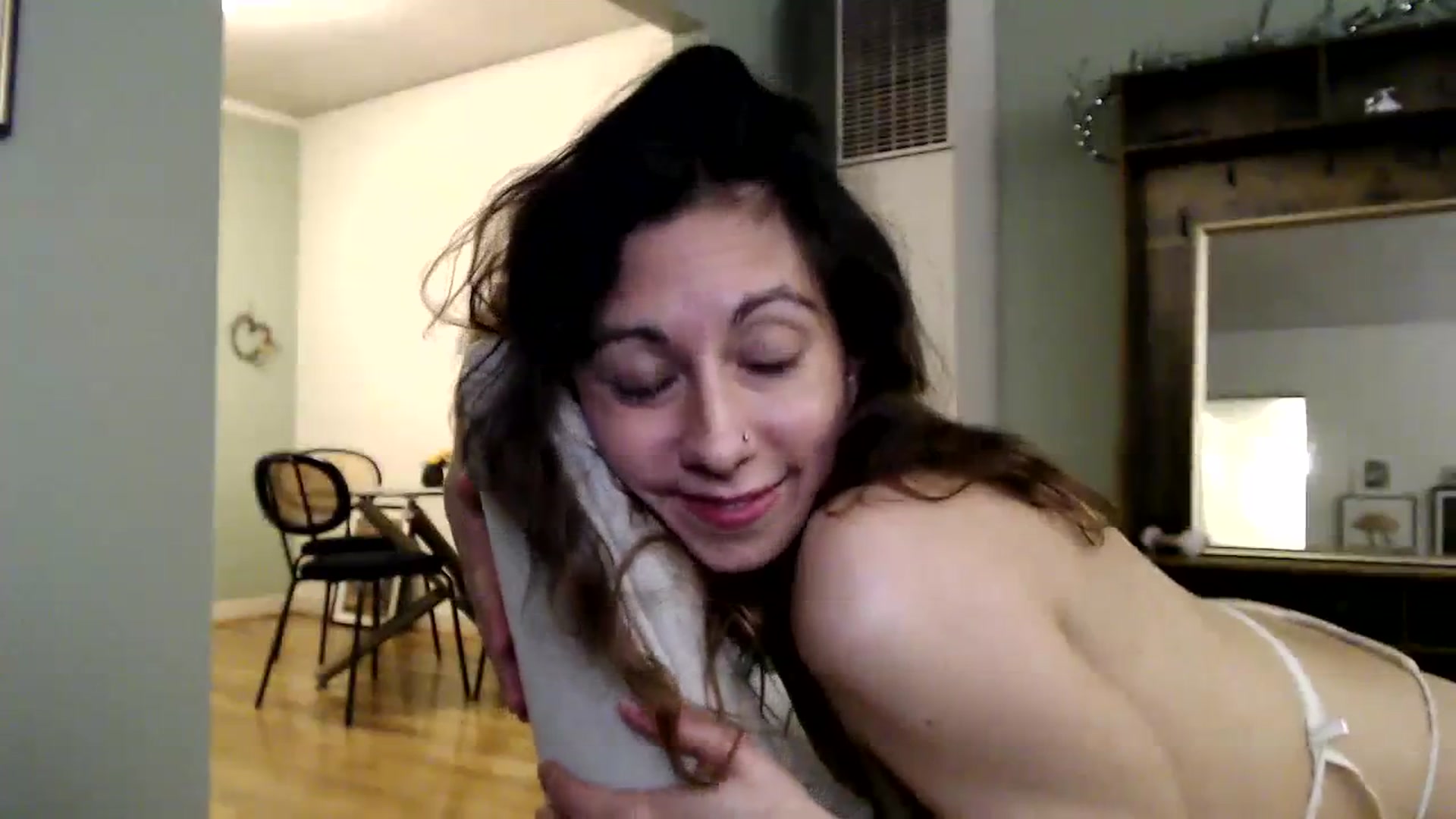 Gallery image thumbnail from Wheres_Willow's myfreecams stream on, 04/13/2024, 08:53 image 2 of 20