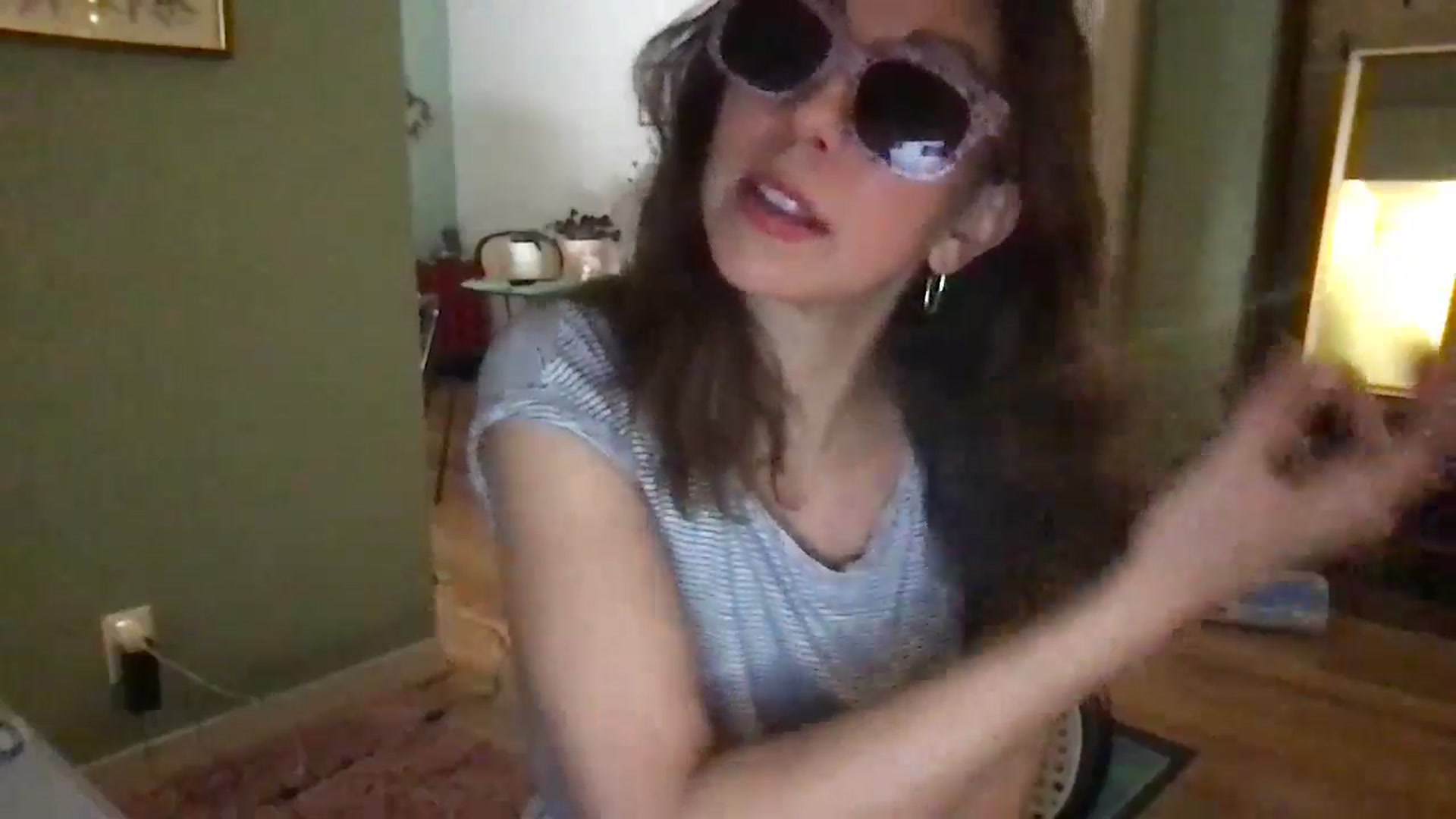 Gallery image thumbnail from Wheres_Willow's myfreecams stream on, 04/22/2024, 06:26 image 9 of 20