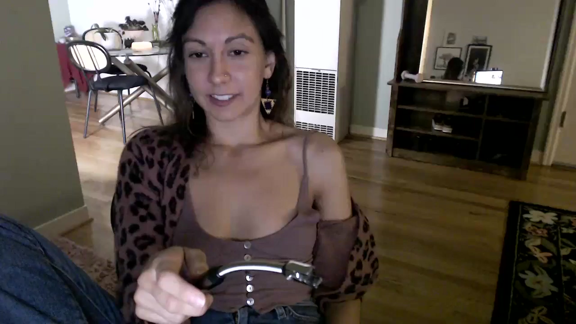 Gallery image thumbnail from Wheres_Willow's myfreecams stream on, 04/29/2024, 04:10 image 6 of 20