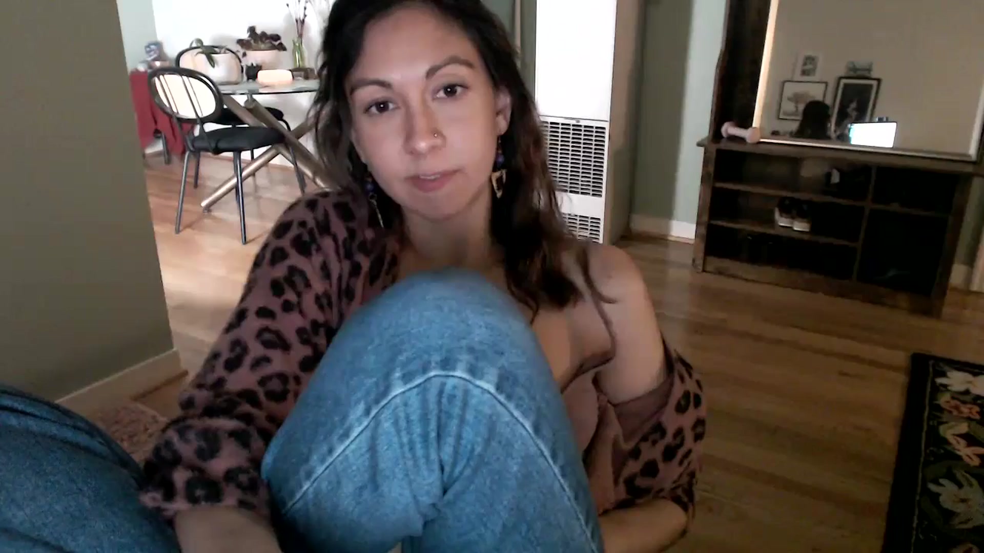 Gallery image thumbnail from Wheres_Willow's myfreecams stream on, 04/29/2024, 04:10 image 8 of 20