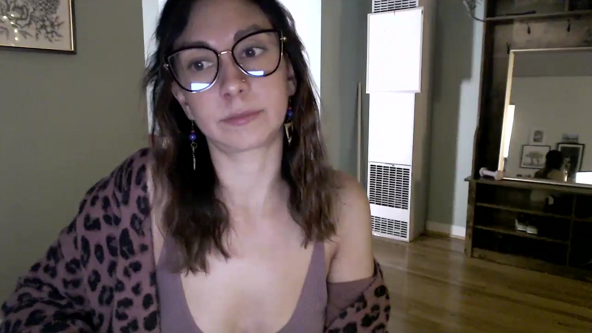 Gallery image thumbnail from Wheres_Willow's myfreecams stream on, 04/29/2024, 04:10 image 18 of 20