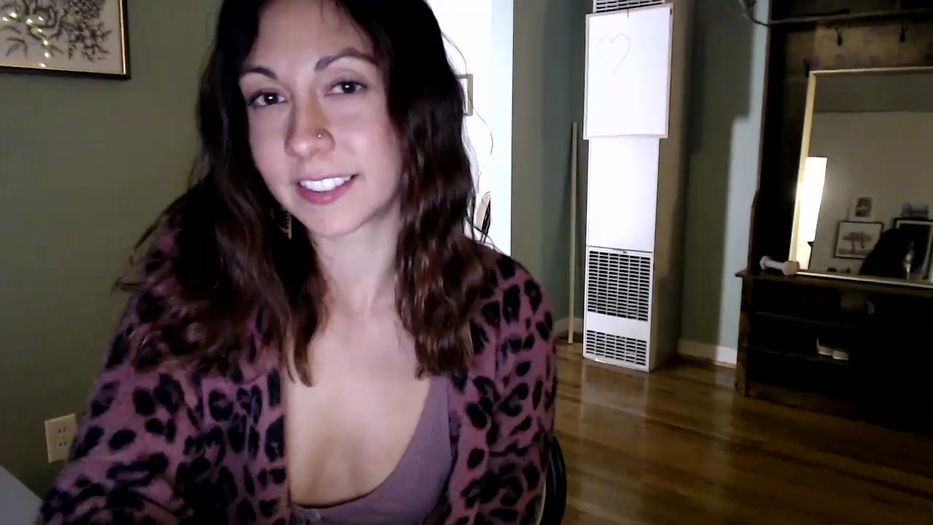 Gallery image thumbnail from Wheres_Willow's myfreecams stream on, 04/29/2024, 05:37 image 12 of 20
