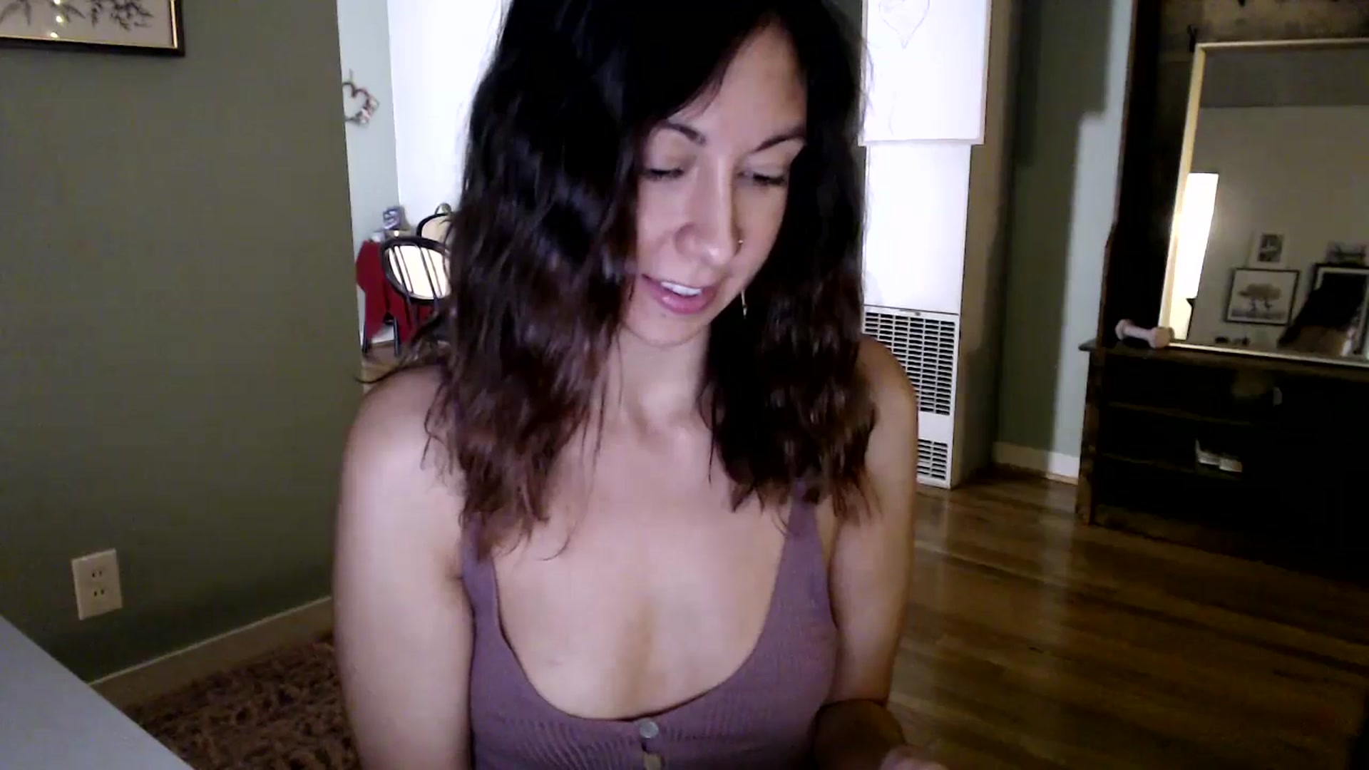 Gallery image thumbnail from Wheres_Willow's myfreecams stream on, 04/29/2024, 05:37 image 5 of 20