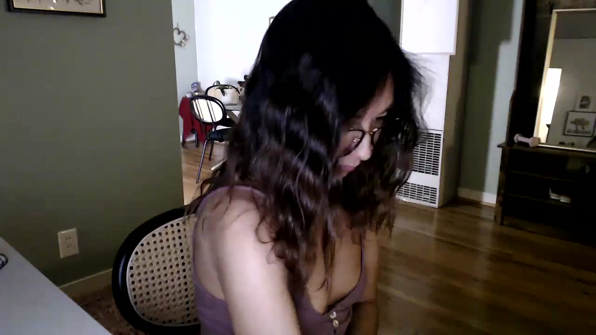Gallery image thumbnail from Wheres_Willow's myfreecams stream on, 04/29/2024, 05:37 image 17 of 20
