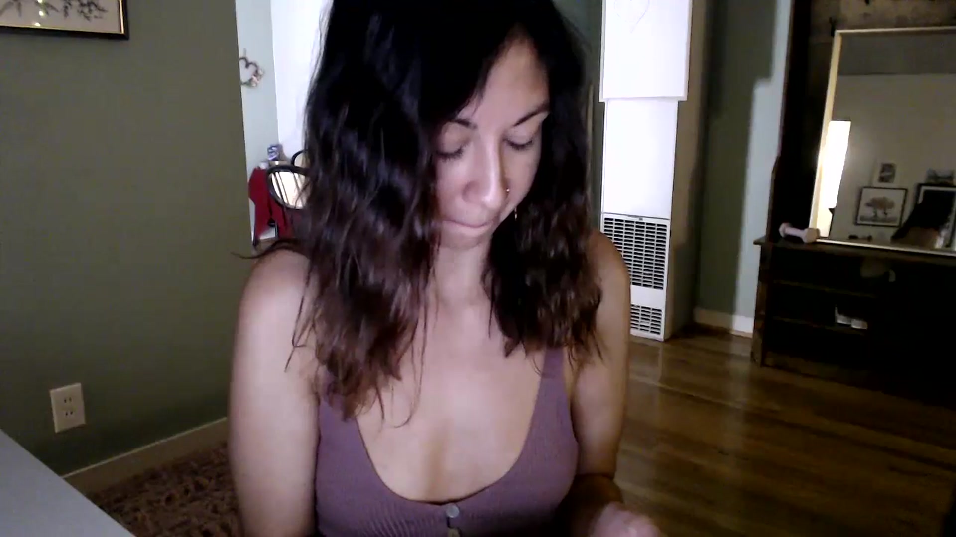 Gallery image thumbnail from Wheres_Willow's myfreecams stream on, 04/29/2024, 05:37 image 6 of 20