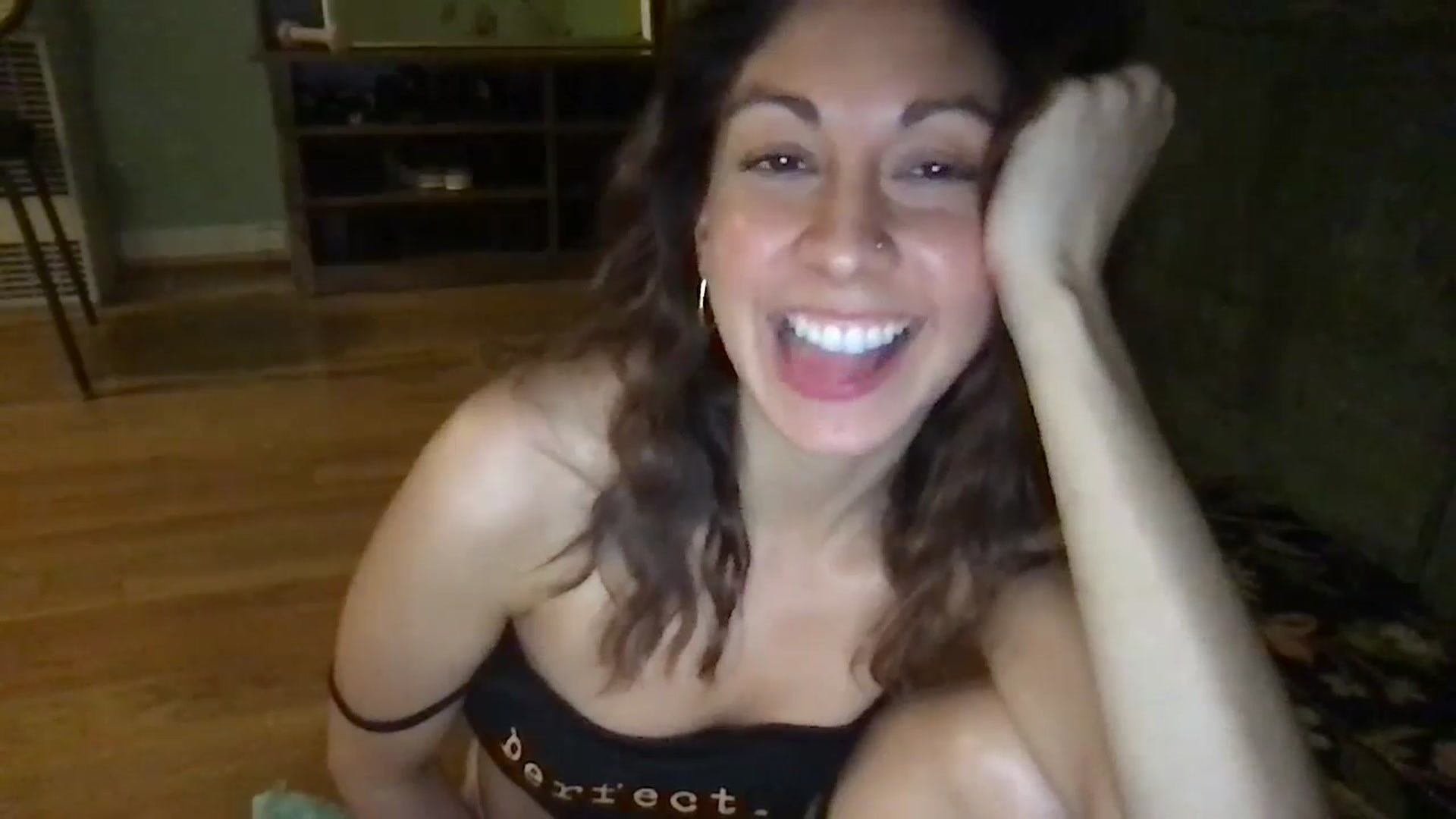 Gallery image thumbnail from Wheres_Willow's myfreecams stream on, 05/20/2024, 05:41 image 10 of 20