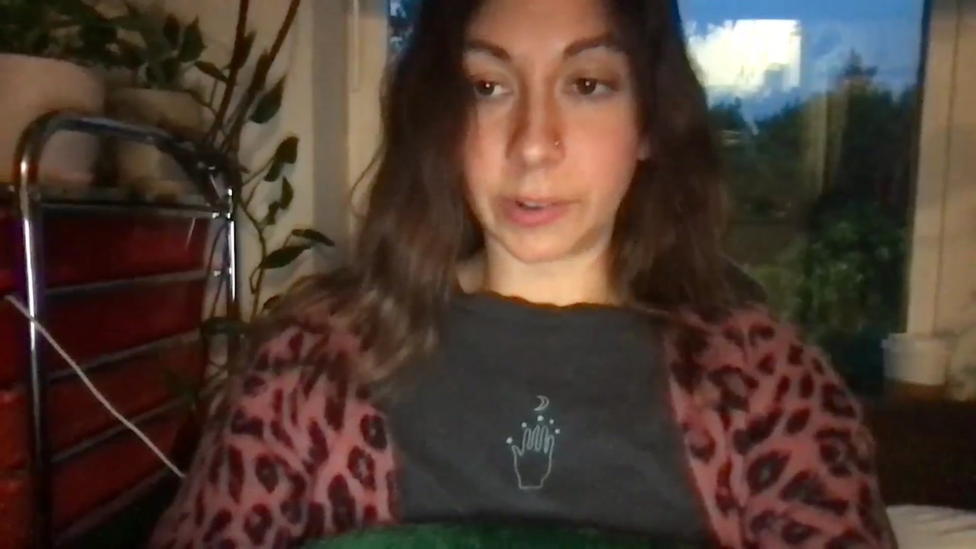 Gallery image thumbnail from Wheres_Willow's myfreecams stream on, 06/03/2024, 04:17 image 10 of 20
