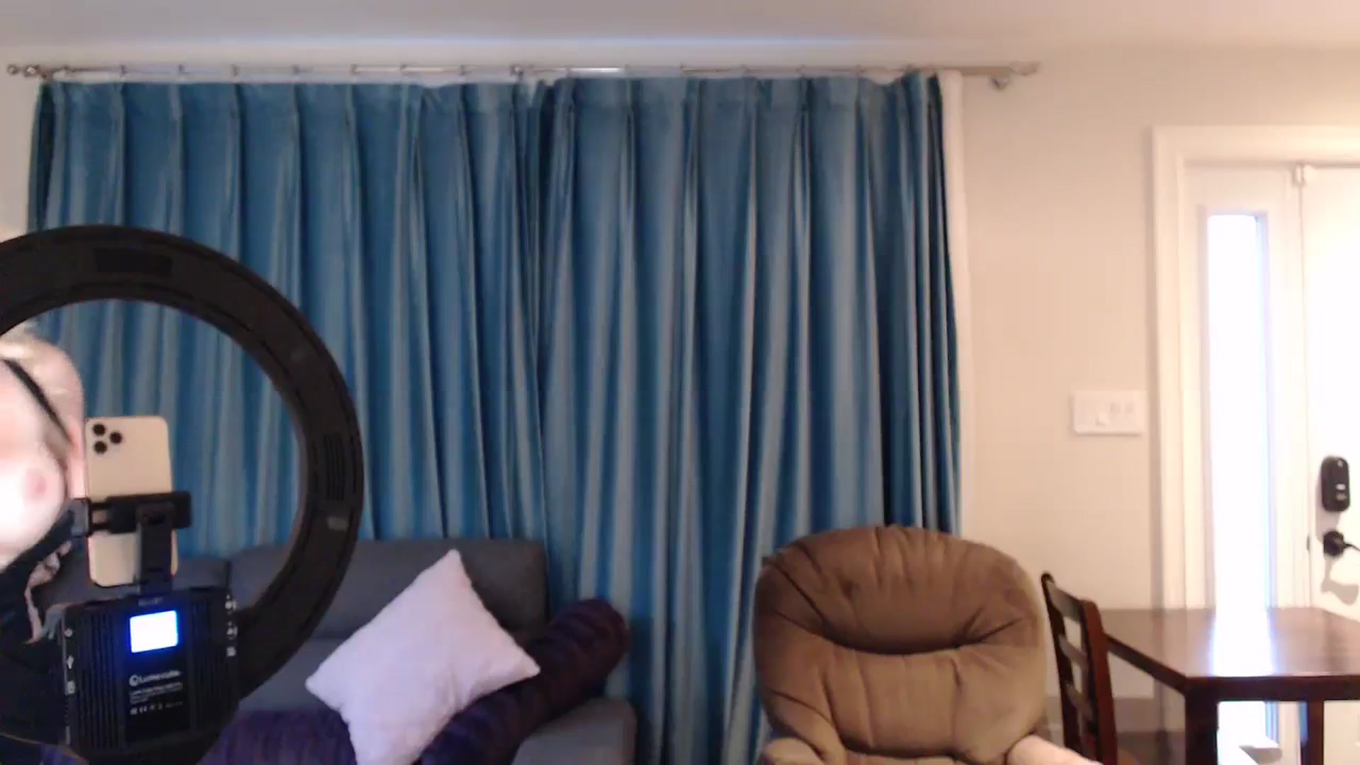 Gallery image thumbnail from WhiskeyTits's myfreecams stream on, 06/03/2024, 10:44 image 5 of 20