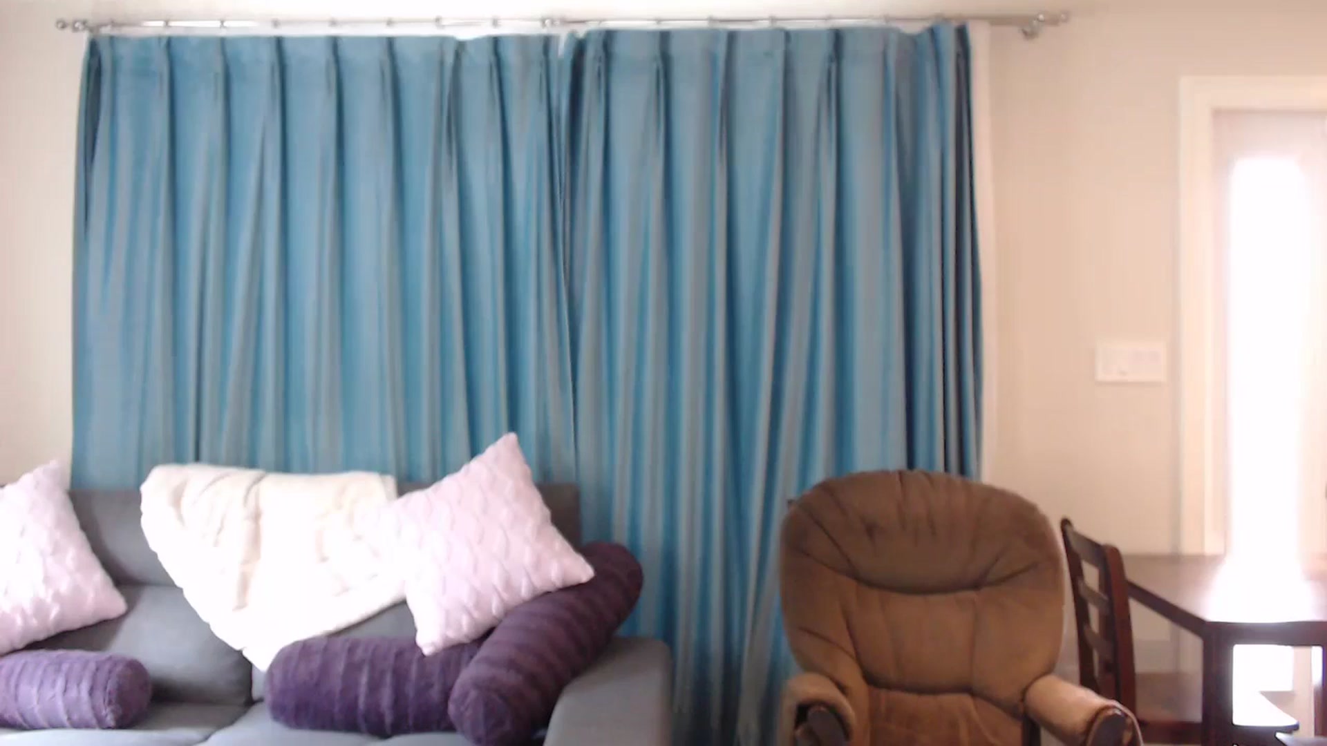 Gallery image thumbnail from WhiskeyTits's myfreecams stream on, 06/04/2024, 14:44 image 2 of 20