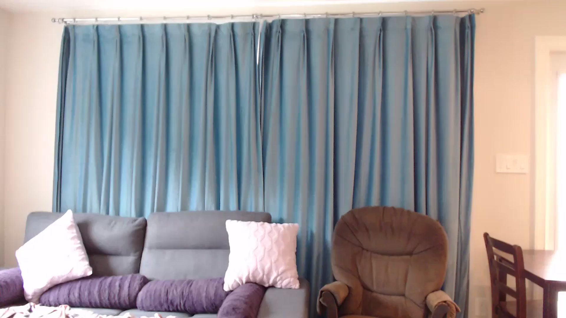 Gallery image thumbnail from WhiskeyTits's myfreecams stream on, 06/10/2024, 15:37 image 20 of 20