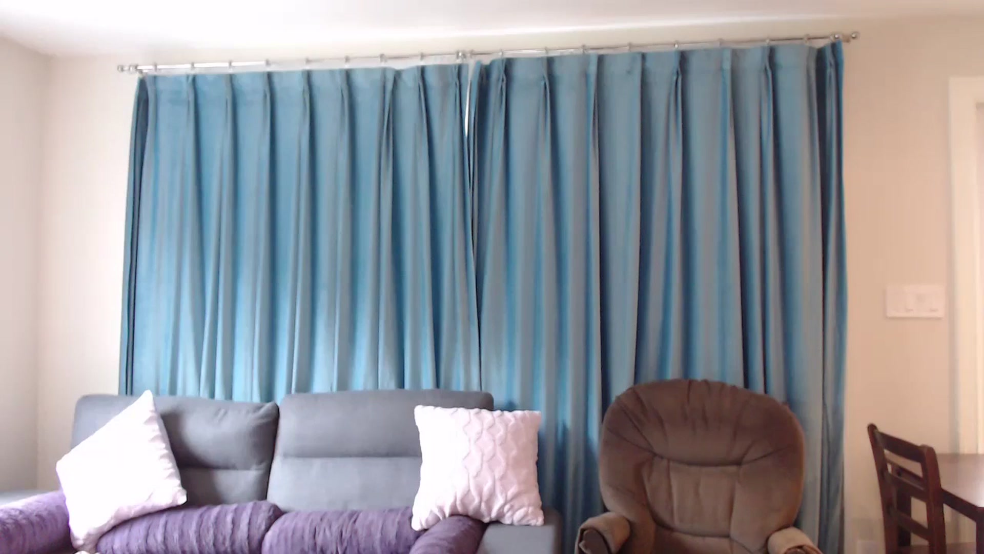 Gallery image thumbnail from WhiskeyTits's myfreecams stream on, 06/10/2024, 19:20 image 18 of 20