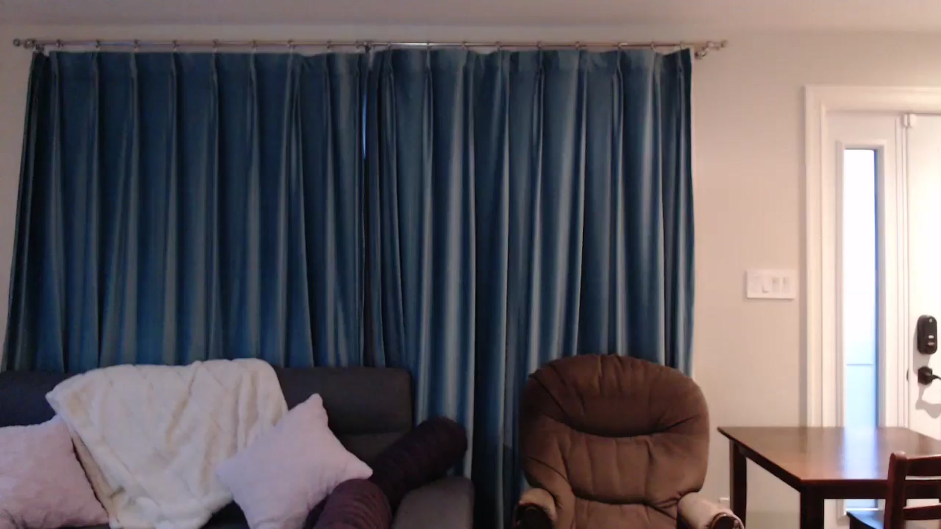Gallery image thumbnail from WhiskeyTits's myfreecams stream on, 07/01/2024, 09:25 image 15 of 20