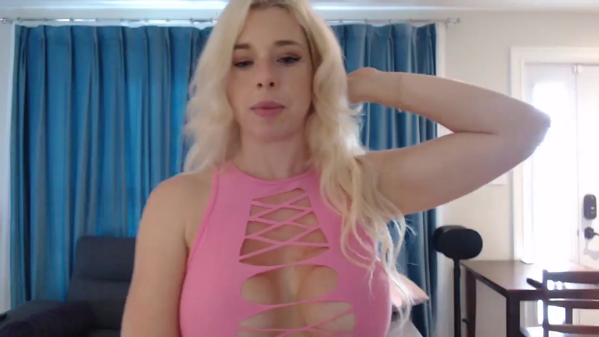 Gallery image thumbnail from WhiskeyTits's myfreecams stream on, 07/17/2024, 13:30 image 4 of 20