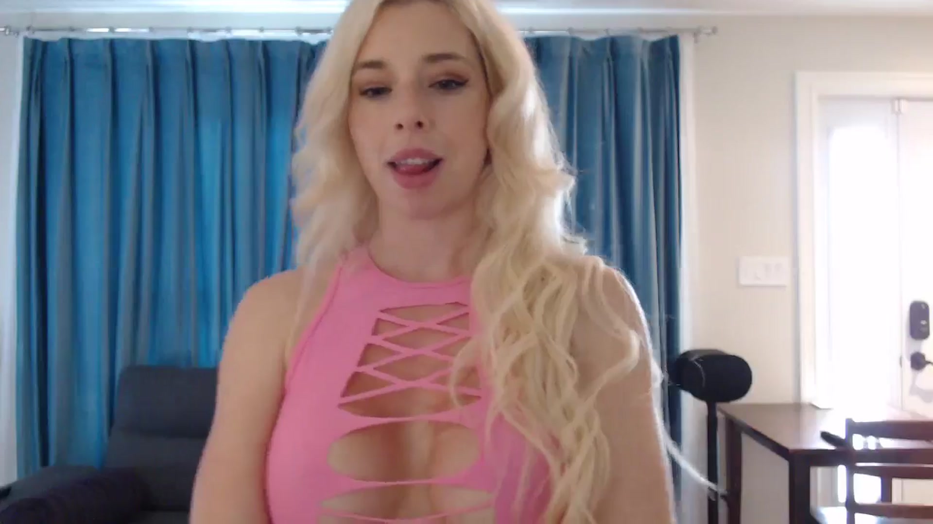 Gallery image thumbnail from WhiskeyTits's myfreecams stream on, 07/17/2024, 13:30 image 5 of 20