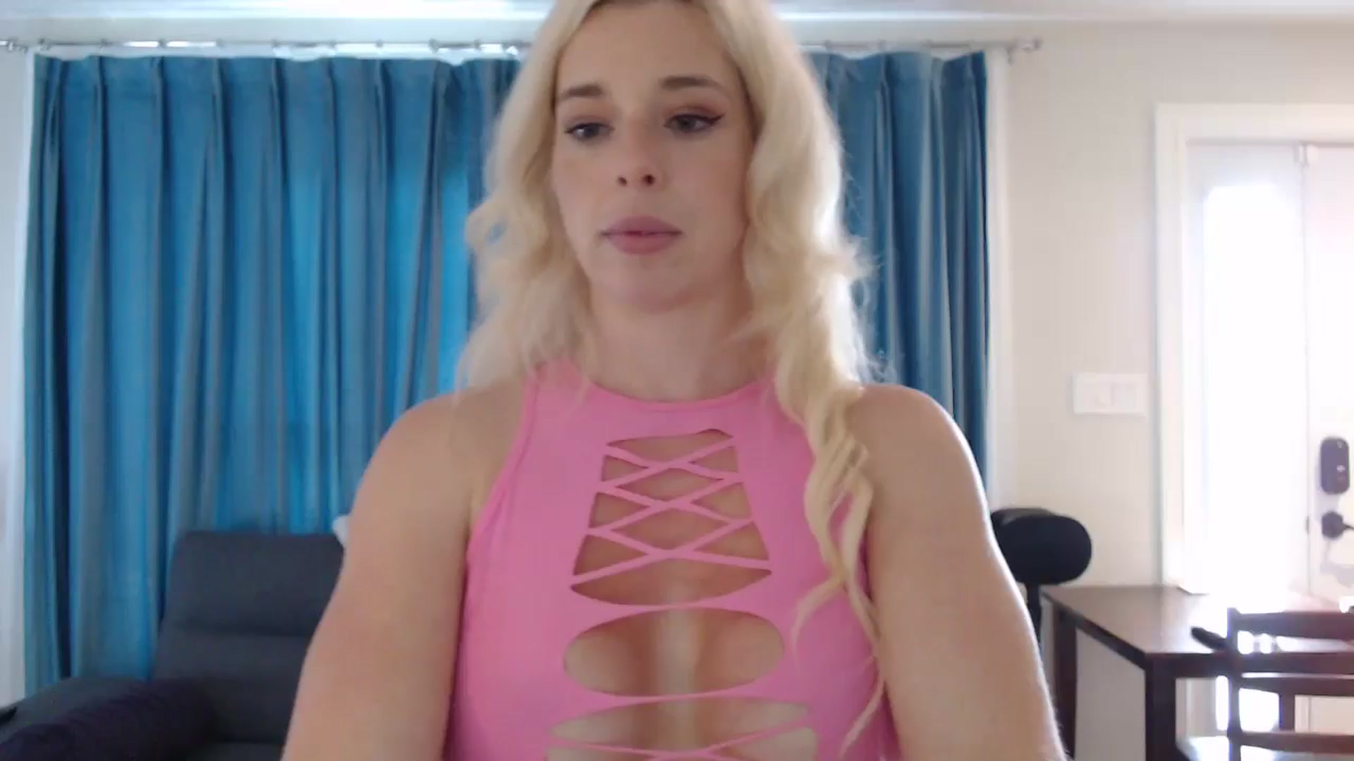 Gallery image thumbnail from WhiskeyTits's myfreecams stream on, 07/17/2024, 14:13 image 1 of 20