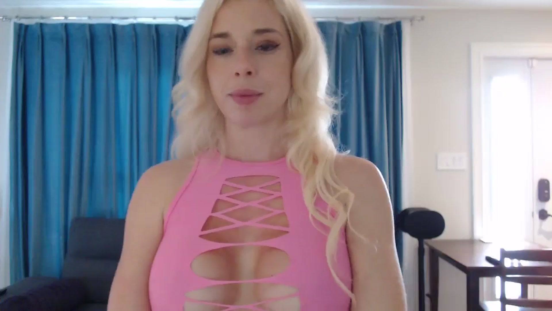 Gallery image thumbnail from WhiskeyTits's myfreecams stream on, 07/17/2024, 14:13 image 18 of 20