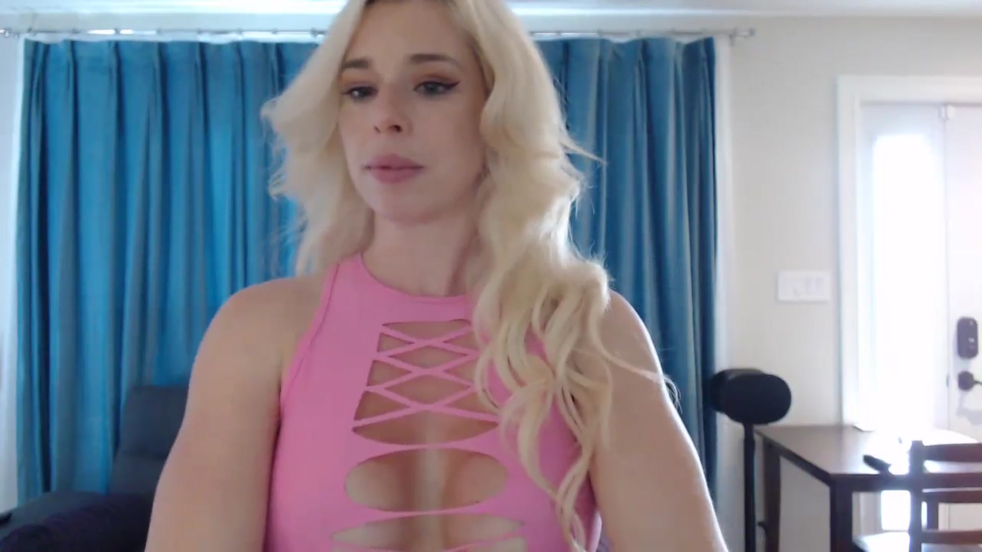 Gallery image thumbnail from WhiskeyTits's myfreecams stream on, 07/17/2024, 14:39 image 9 of 20