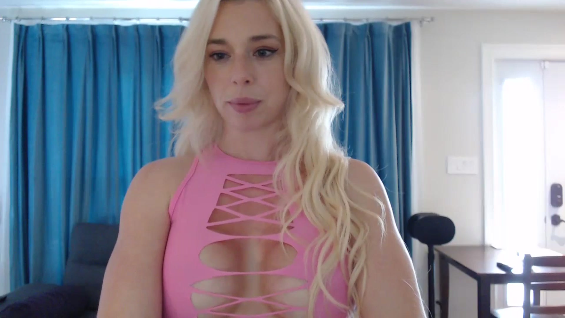Gallery image thumbnail from WhiskeyTits's myfreecams stream on, 07/17/2024, 14:39 image 17 of 20
