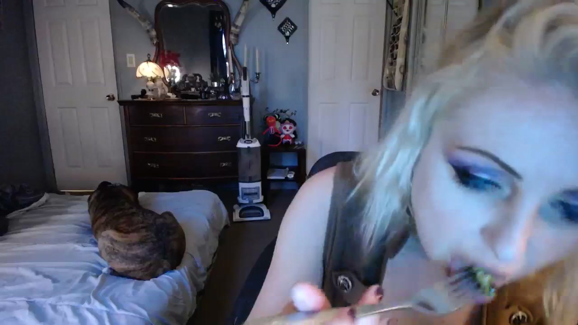 Gallery image thumbnail from Whiskey_Daisy's myfreecams stream on, 04/15/2024, 24:01 image 20 of 20