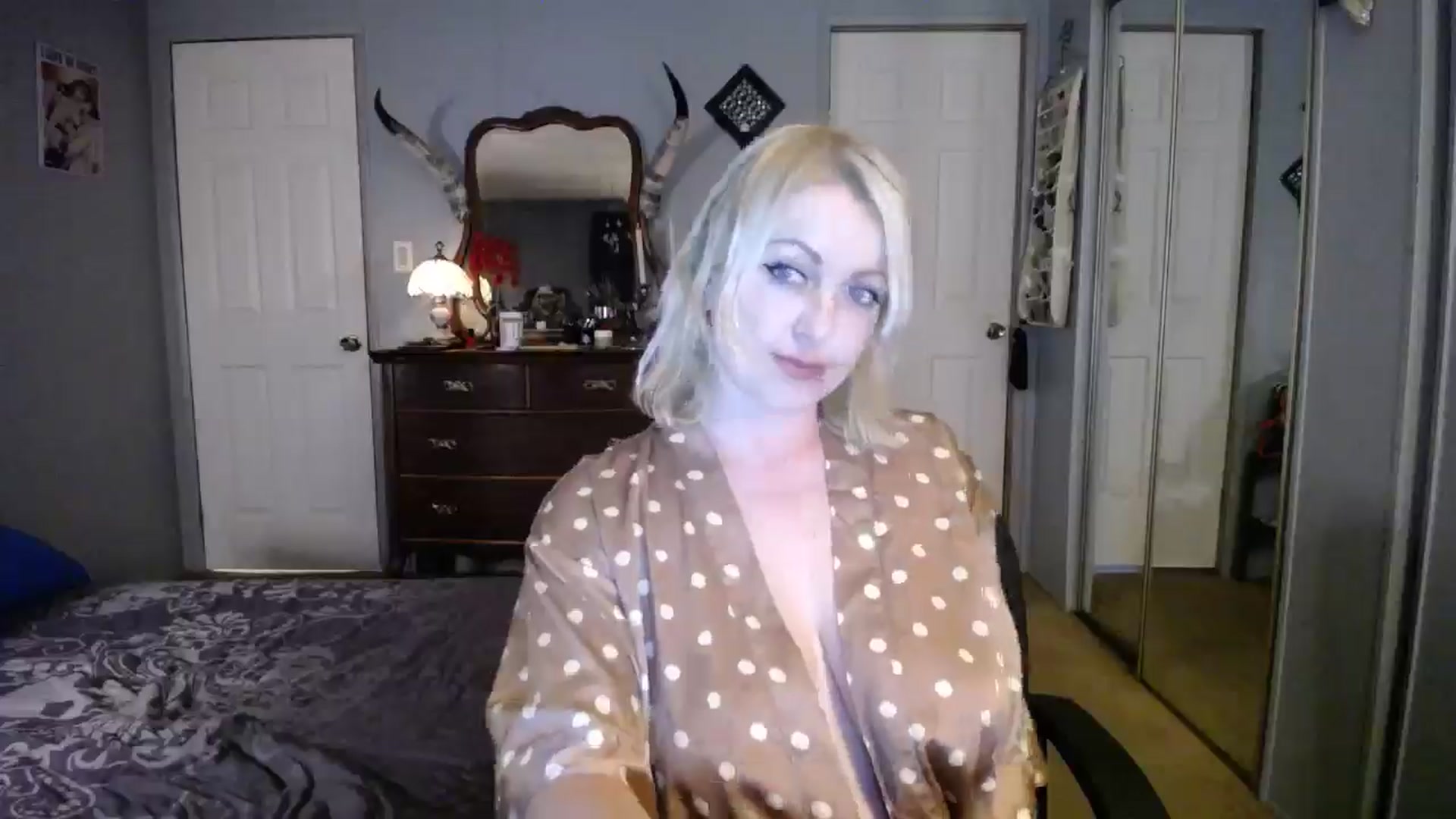 Gallery image thumbnail from Whiskey_Daisy's myfreecams stream on, 05/20/2024, 23:28 image 10 of 20