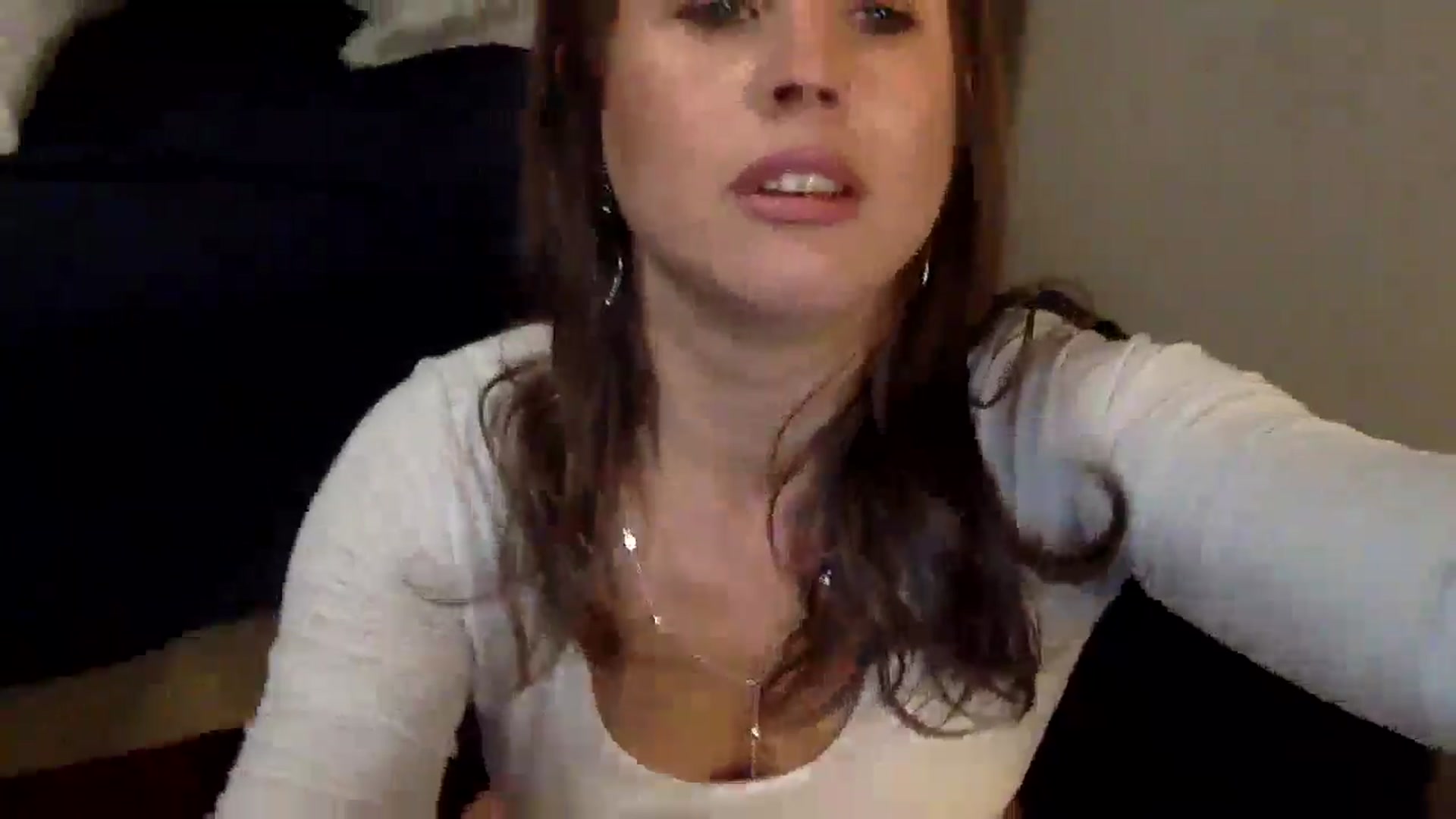 Gallery image thumbnail from WhisperGirl21's myfreecams stream on, 05/17/2024, 16:26 image 6 of 20