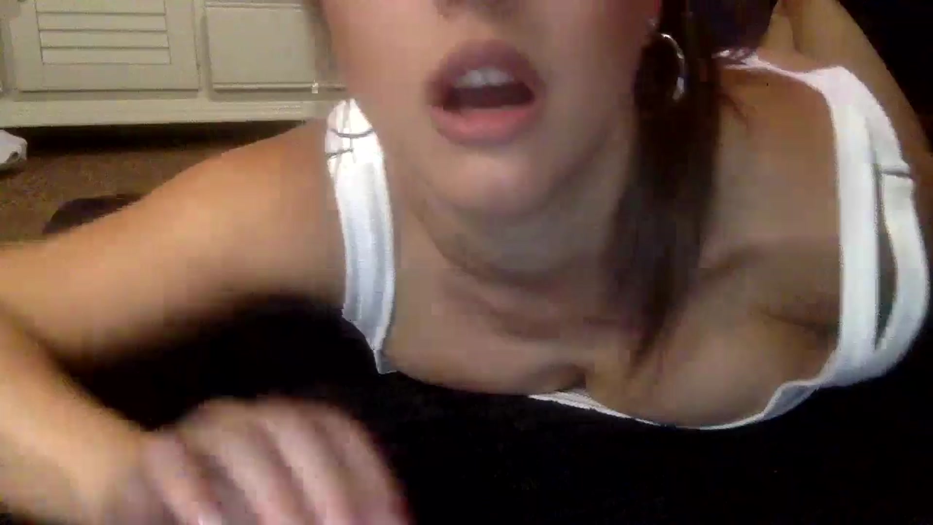 Gallery image thumbnail from WhisperGirl21's myfreecams stream on, 06/12/2024, 18:49 image 15 of 20