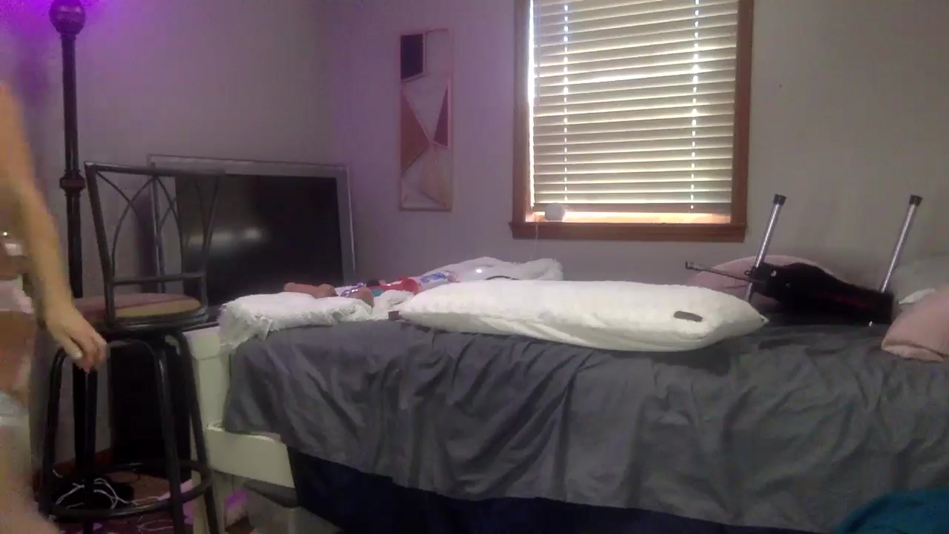 Gallery image thumbnail from WhisperGirl21's myfreecams stream on, 06/13/2024, 16:05 image 4 of 20