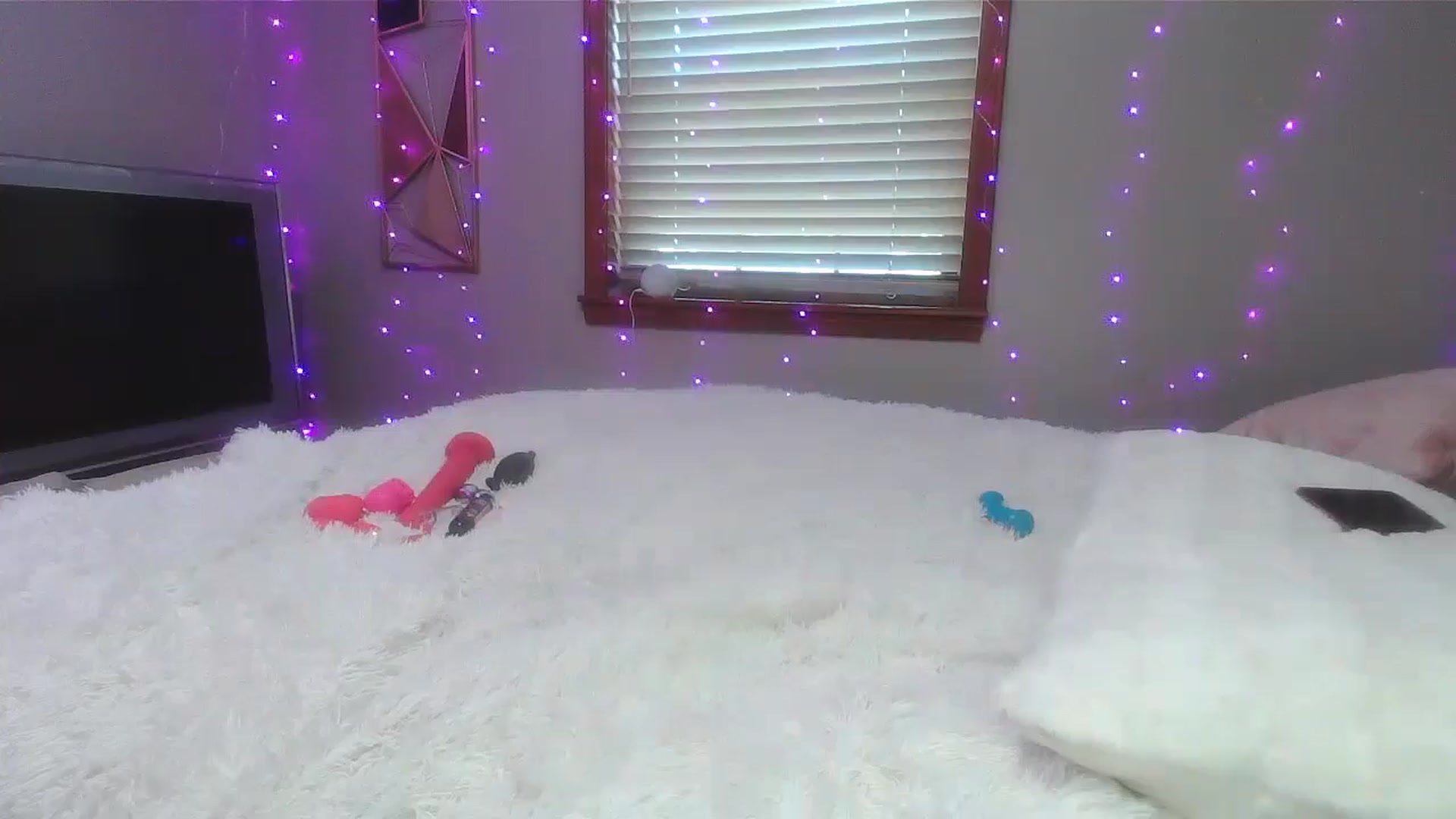 Gallery image thumbnail from WhisperGirl21's myfreecams stream on, 06/27/2024, 17:53 image 19 of 20
