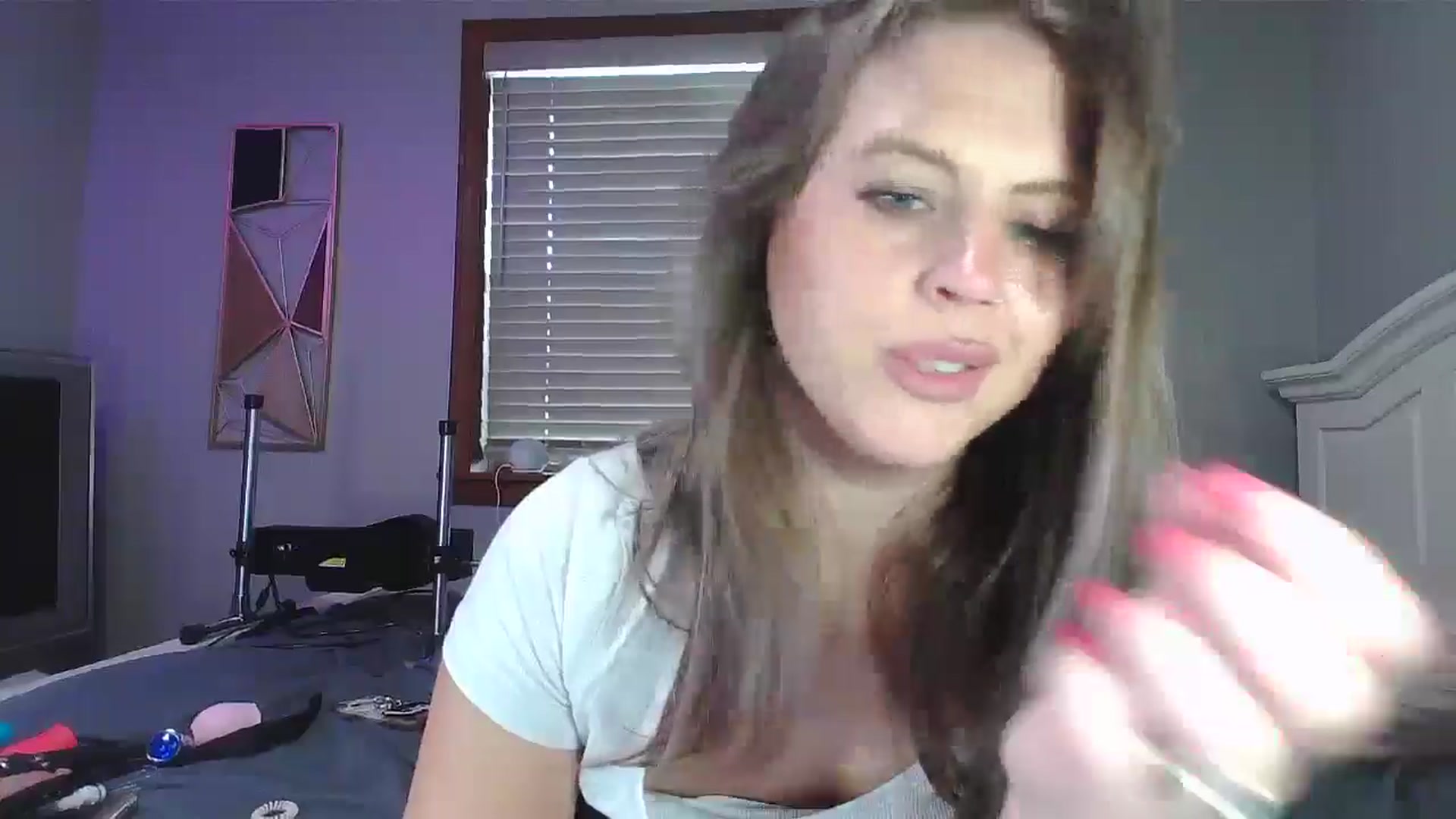 Gallery image thumbnail from WhisperGirl21's myfreecams stream on, 07/11/2024, 20:11 image 17 of 20