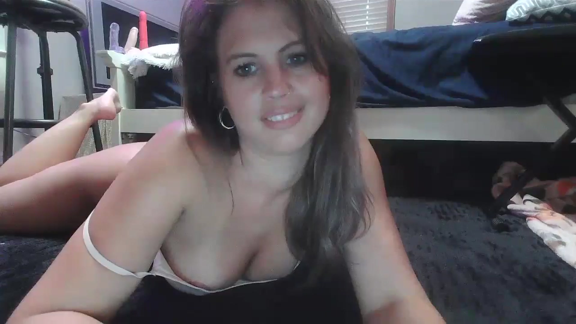 Gallery image thumbnail from WhisperGirl21's myfreecams stream on, 07/17/2024, 20:46 image 12 of 20