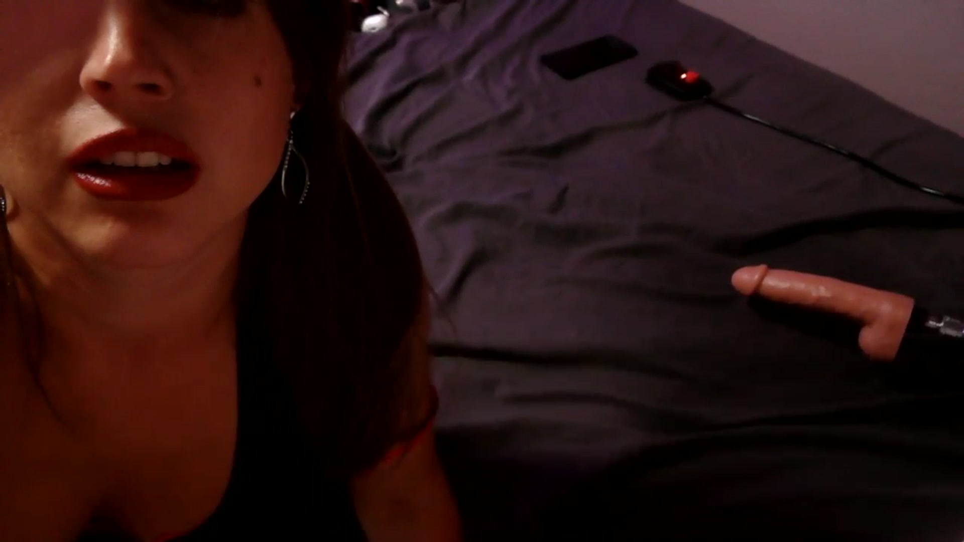 Gallery image thumbnail from WhisperGirl21's myfreecams stream on, 08/28/2024, 03:12 image 14 of 20