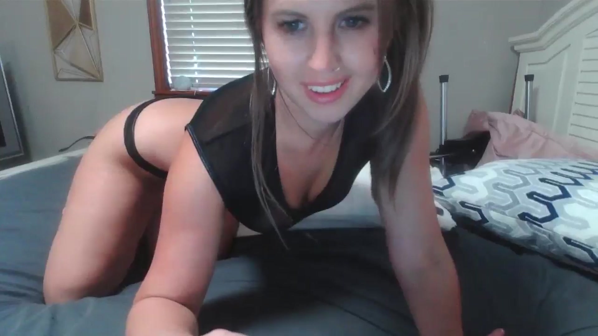Gallery image thumbnail from WhisperGirl21's myfreecams stream on, 08/28/2024, 19:47 image 16 of 20