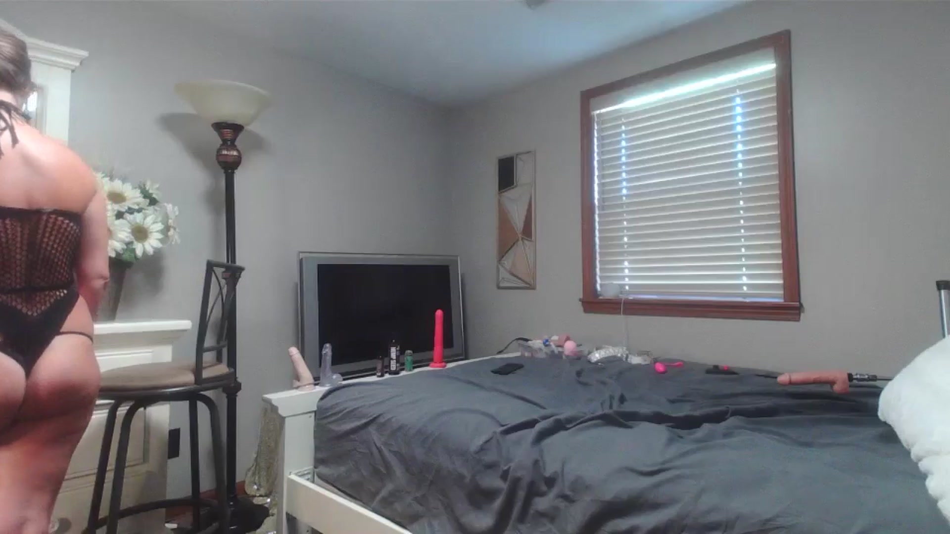 Gallery image thumbnail from WhisperGirl21's myfreecams stream on, 08/28/2024, 20:16 image 13 of 20