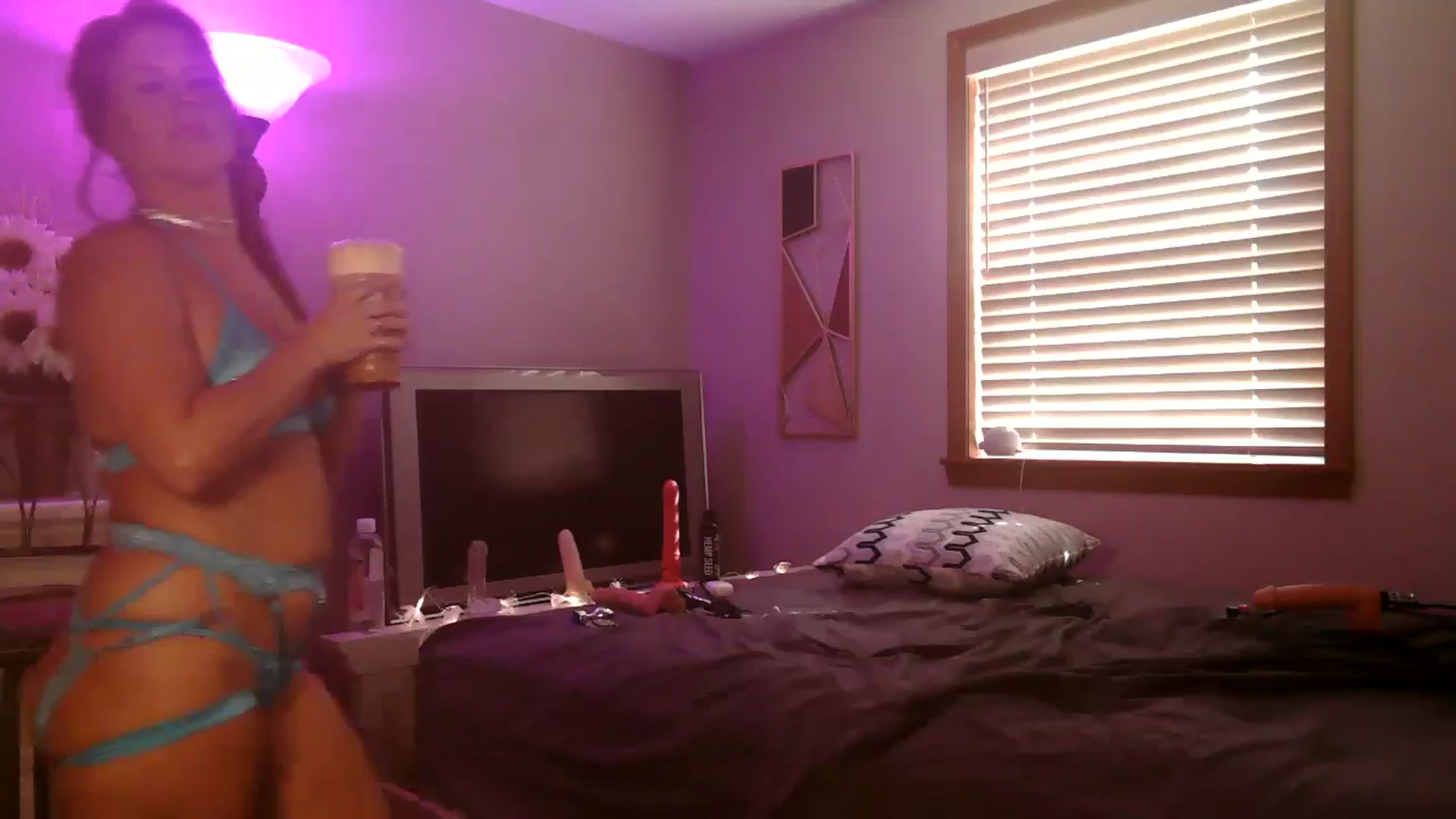 Gallery image thumbnail from WhisperGirl21's myfreecams stream on, 08/29/2024, 15:54 image 2 of 20