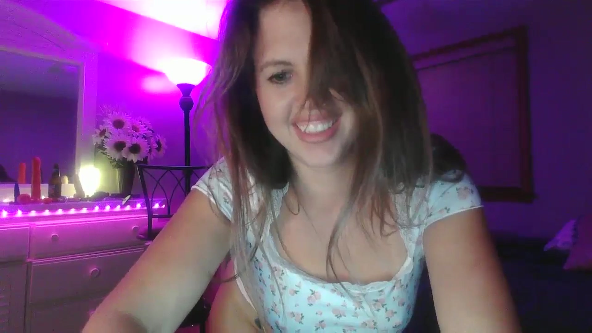 Gallery image thumbnail from WhisperGirl21's myfreecams stream on, 09/04/2024, 03:14 image 7 of 20