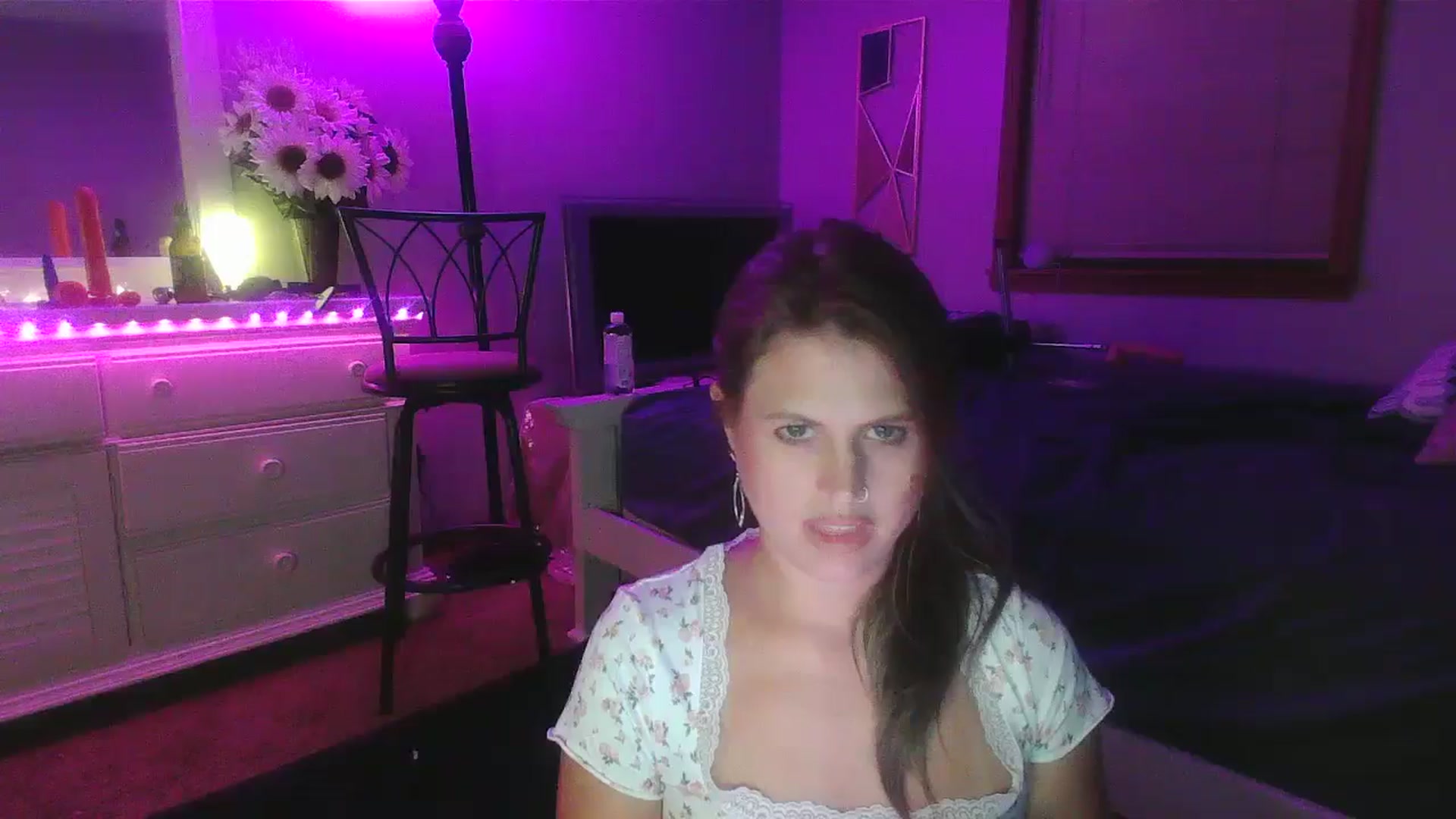 Gallery image thumbnail from WhisperGirl21's myfreecams stream on, 09/04/2024, 03:14 image 18 of 20